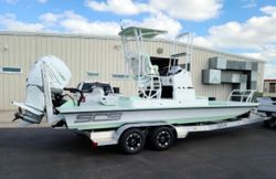 Shallow Sport Bay boat 2021